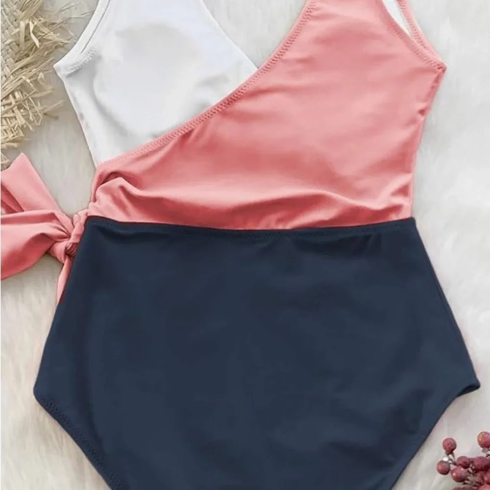 CUPSHE Women's One Piece Swimsuit Wrap Color Block Tie Side Bathing Suit Size Lg